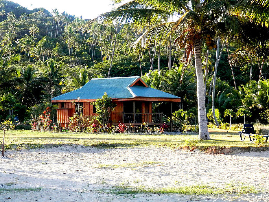 Clear, unobstructed, close, peaceful access to the long white sand beach